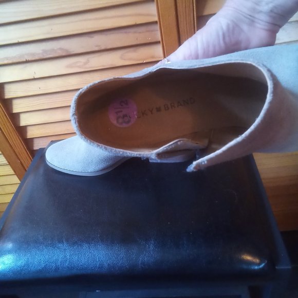 Booties - Picture 3 of 6